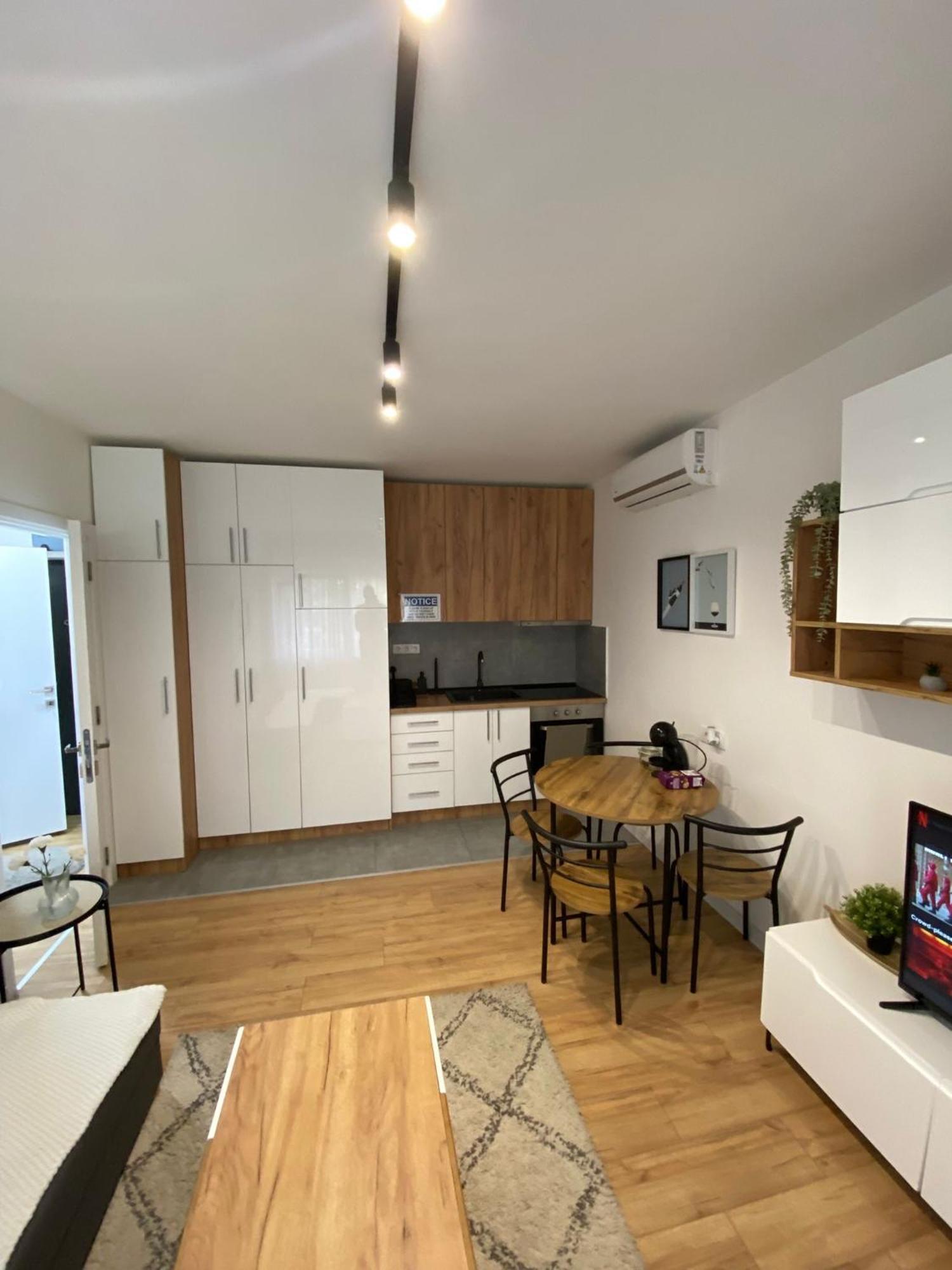 Urban Oasis Apartment Sajmiste Exteriér fotografie